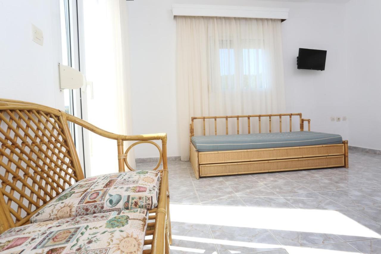 Maison Ciel Агия Параскеви Екстериор снимка